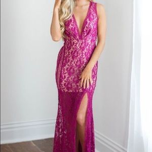 NWT Size Medium Pink Lilly Lace Maxi Dress Magenta